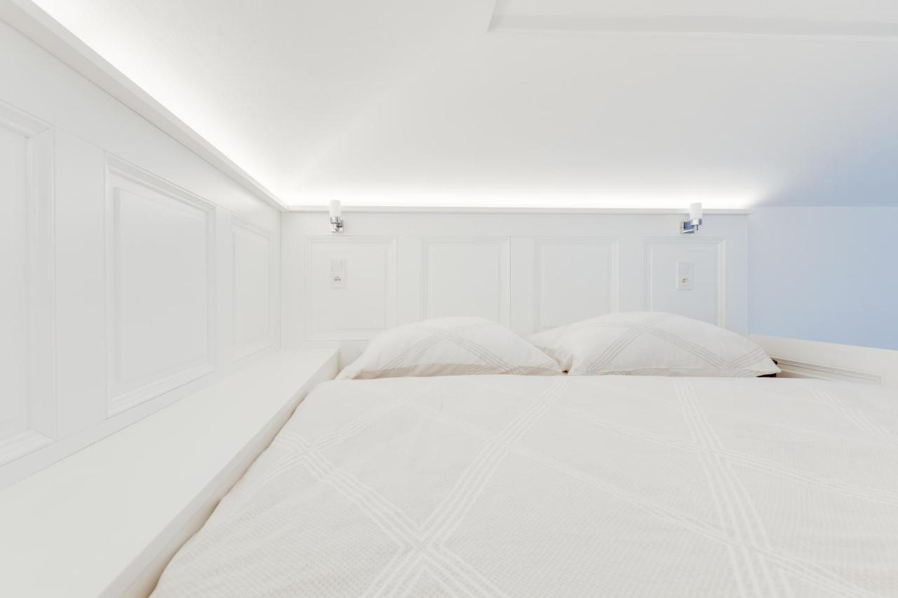 Dream Duplex On Riverside プラハ エクステリア 写真