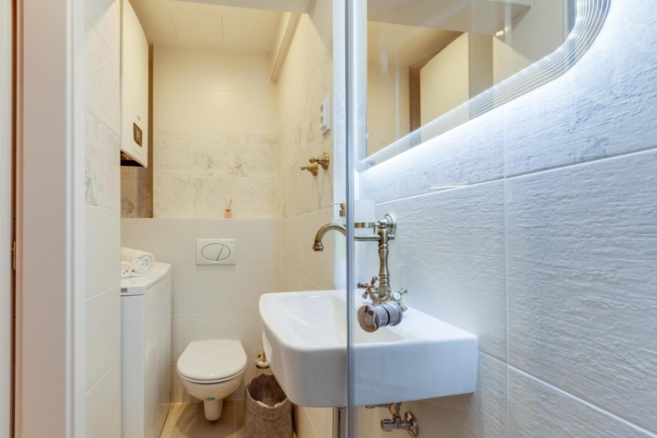 Dream Duplex On Riverside プラハ エクステリア 写真