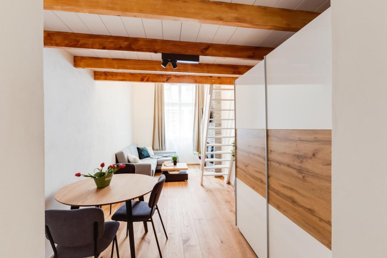 Dream Duplex On Riverside プラハ エクステリア 写真