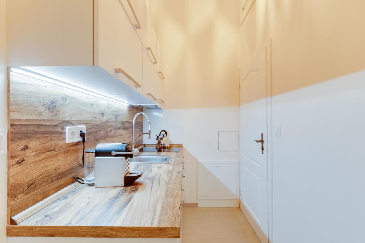 Dream Duplex On Riverside プラハ エクステリア 写真
