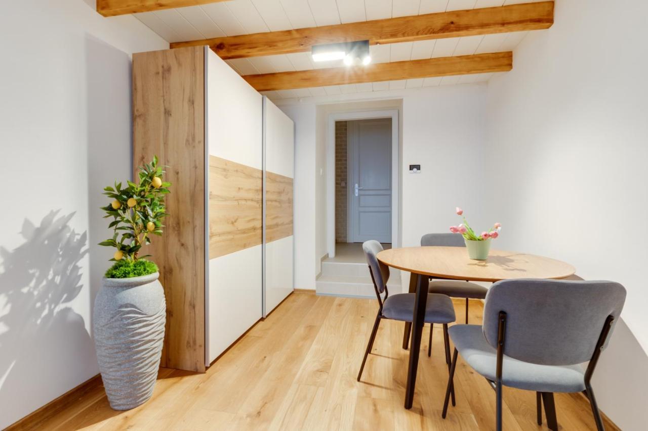 Dream Duplex On Riverside プラハ エクステリア 写真
